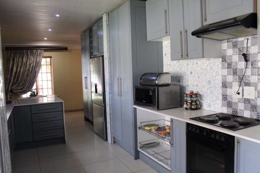 5 Bedroom Property for Sale in Sasolburg Ext 11 Free State